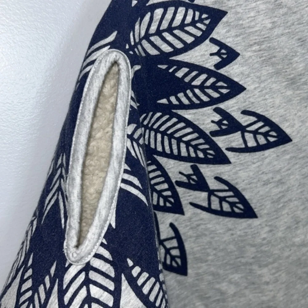 Tucker + Tate Poncho Gray‎ With Blue Feather Details- Girls Size 2T